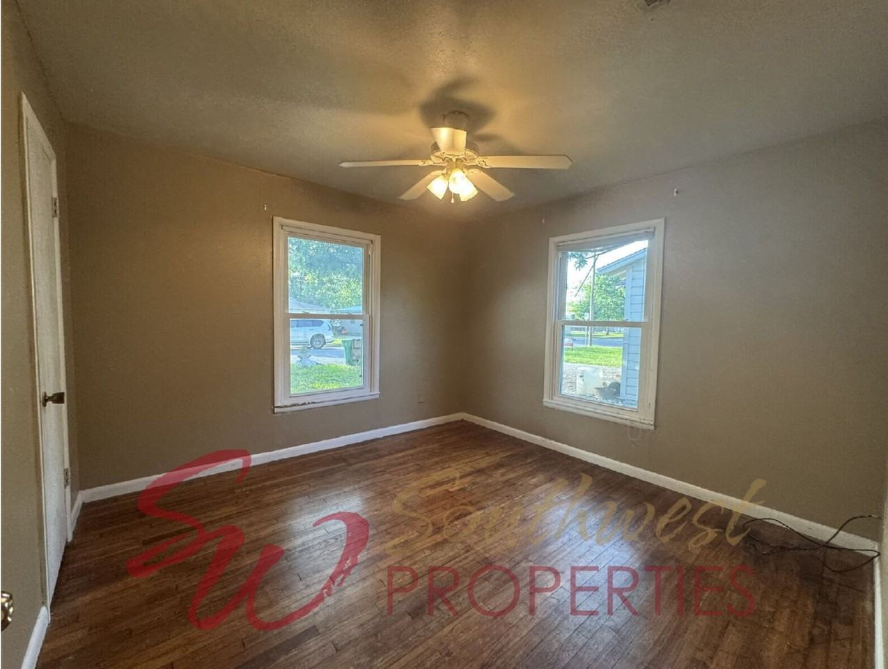 1240 N Garfield Ave - Photo 7 of 10