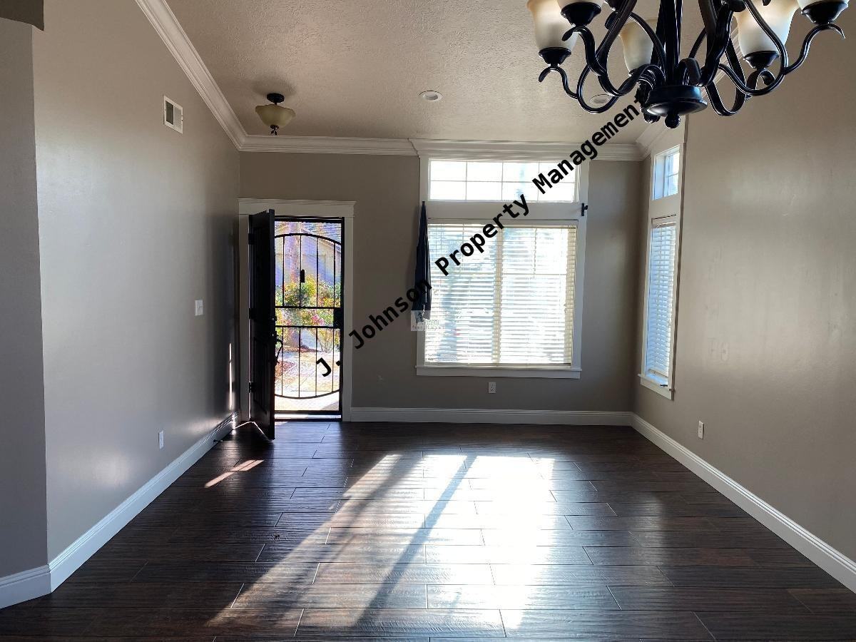 5057 Mesa Ridge Dr - Photo 4 of 13