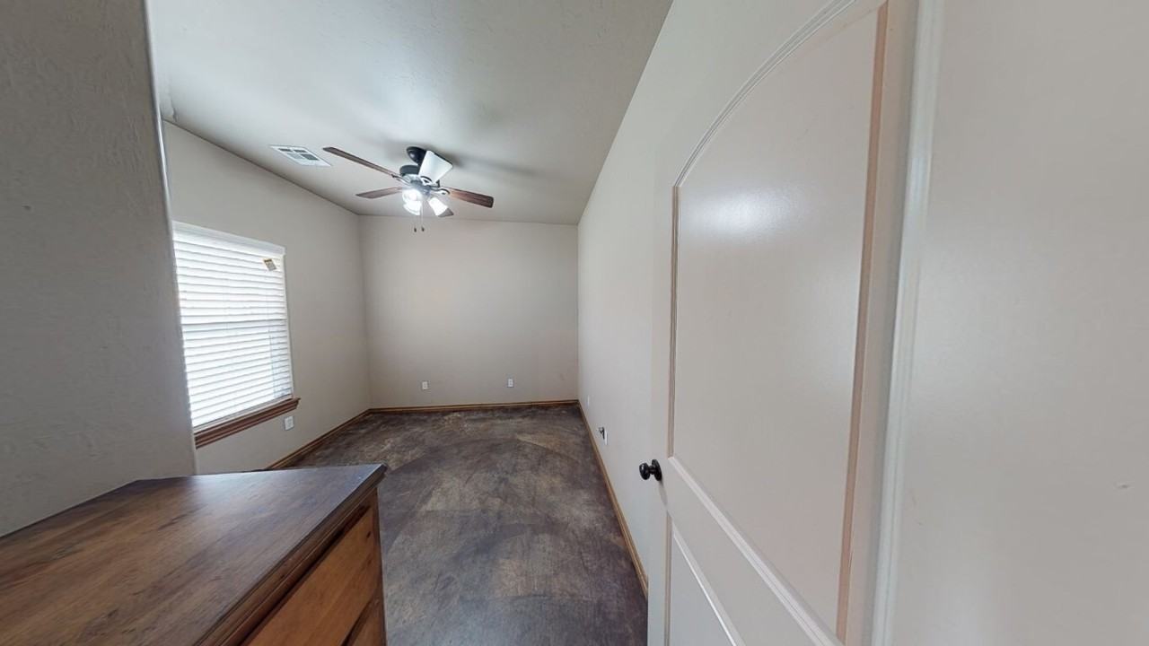 11201 Ne Marigold Ln #A - Photo 6 of 30