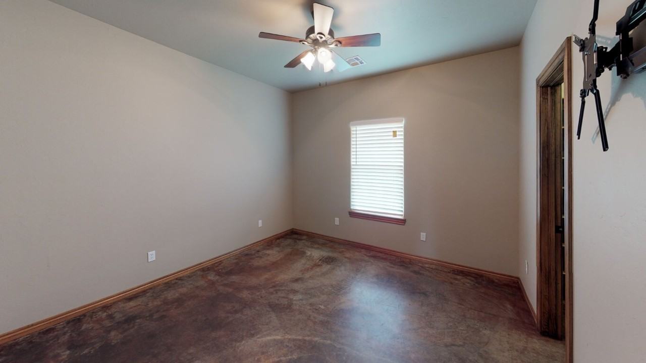 11201 Ne Marigold Ln #A - Photo 5 of 30