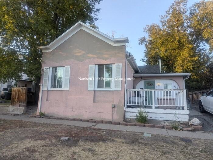 425 E 4th Ave Apt 4 #Apt 4