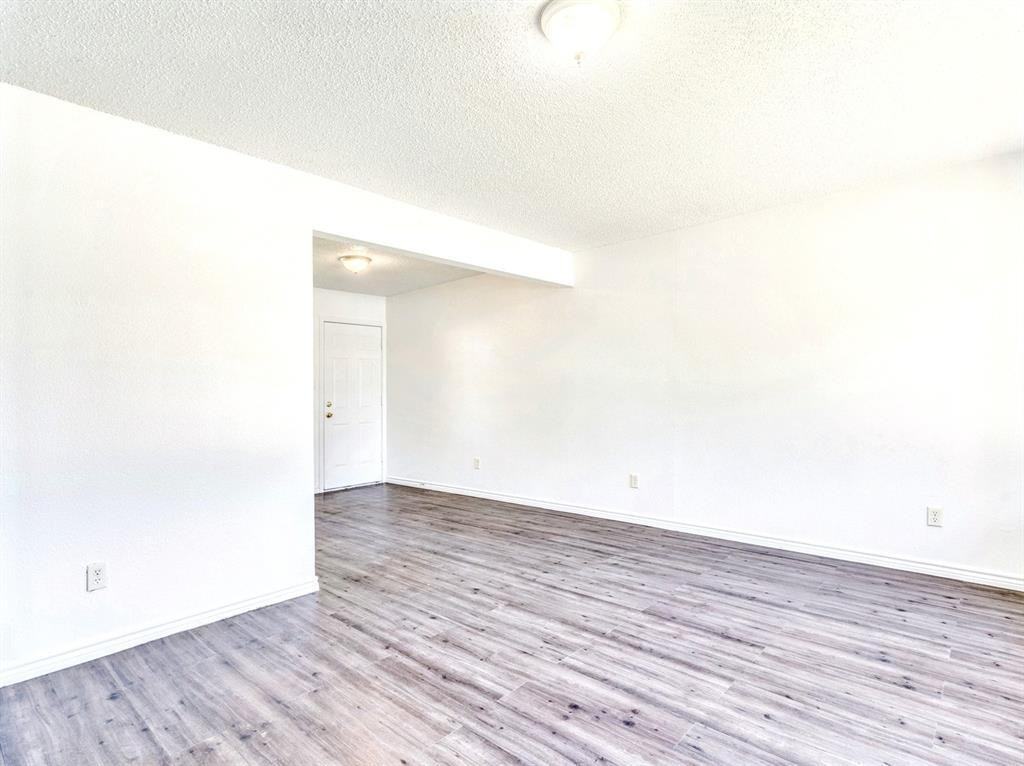 726 Martindale Rd - Photo 3 of 11