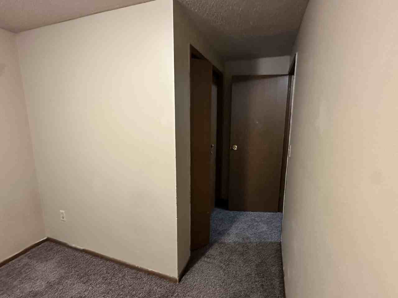 1506 Terrace Dr - Photo 5 of 6