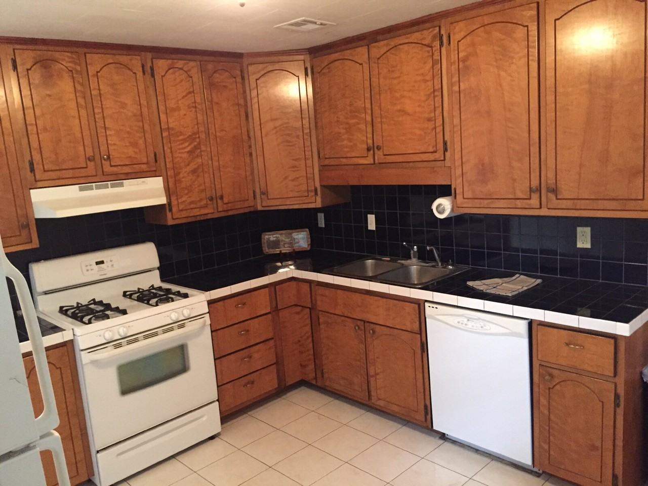 112 Fraternity Dr #MAIN - Photo 2 of 11