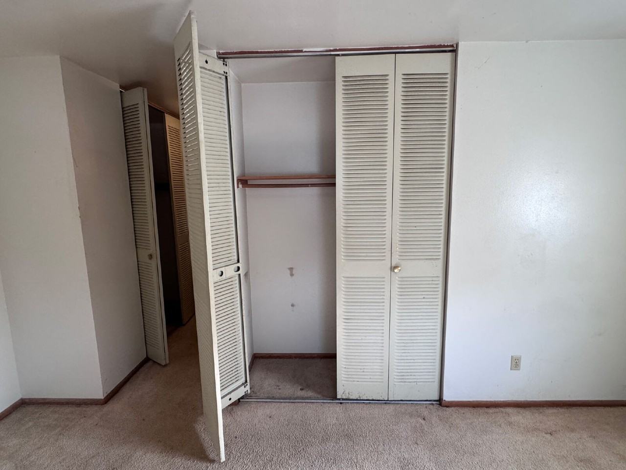 5650 W Wahner Ave #206 - Photo 6 of 7