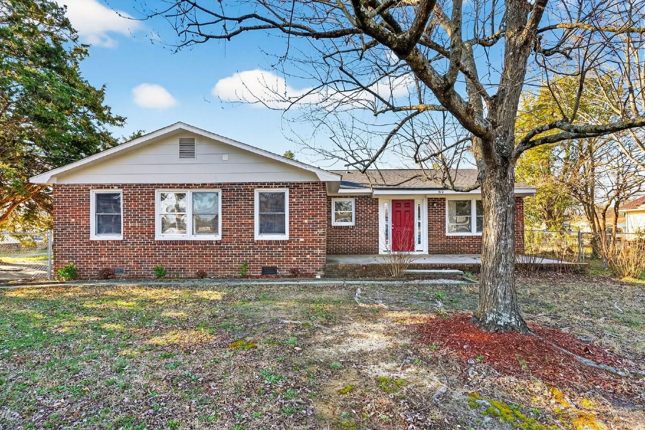 512 E Mclean St - Photo 2 of 40