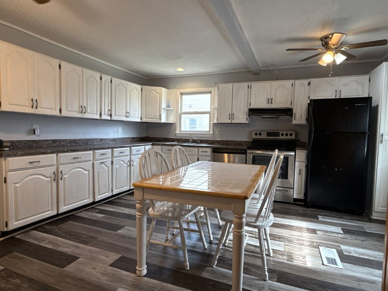 4005 Cypress Ave Sw - Photo 3 of 11