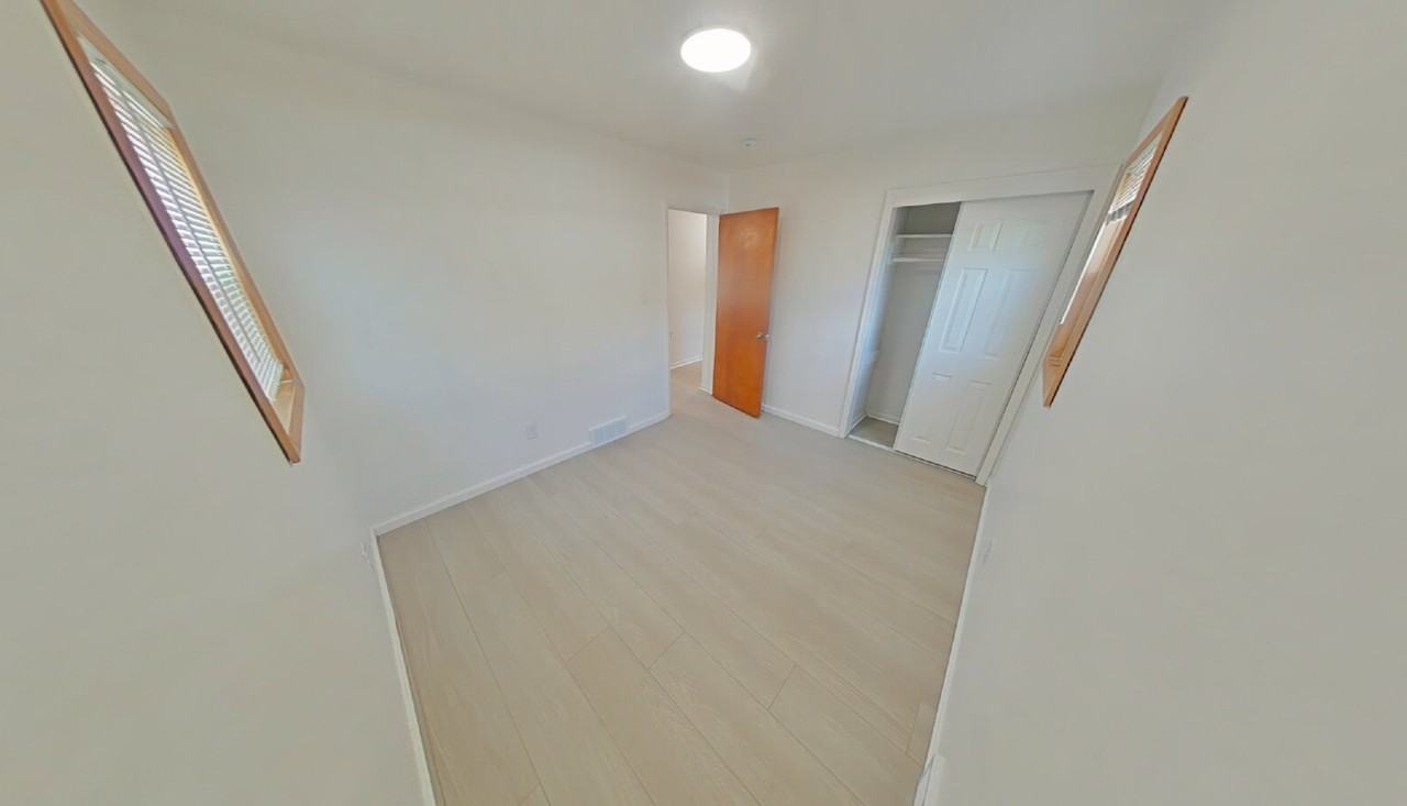 26220 Lehner St - Photo 7 of 11