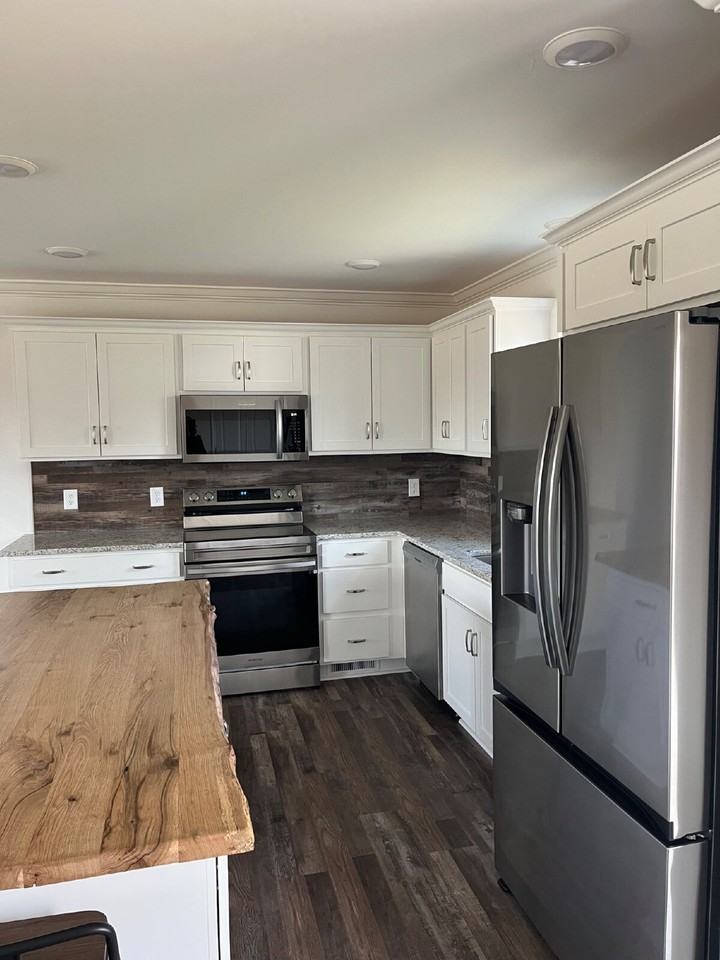 9155 Concord Rd - Photo 7 of 34