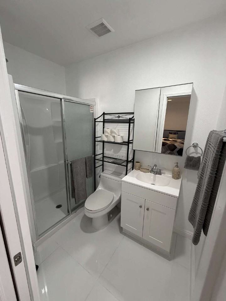 28141 Alaminos Dr - Photo 7 of 10