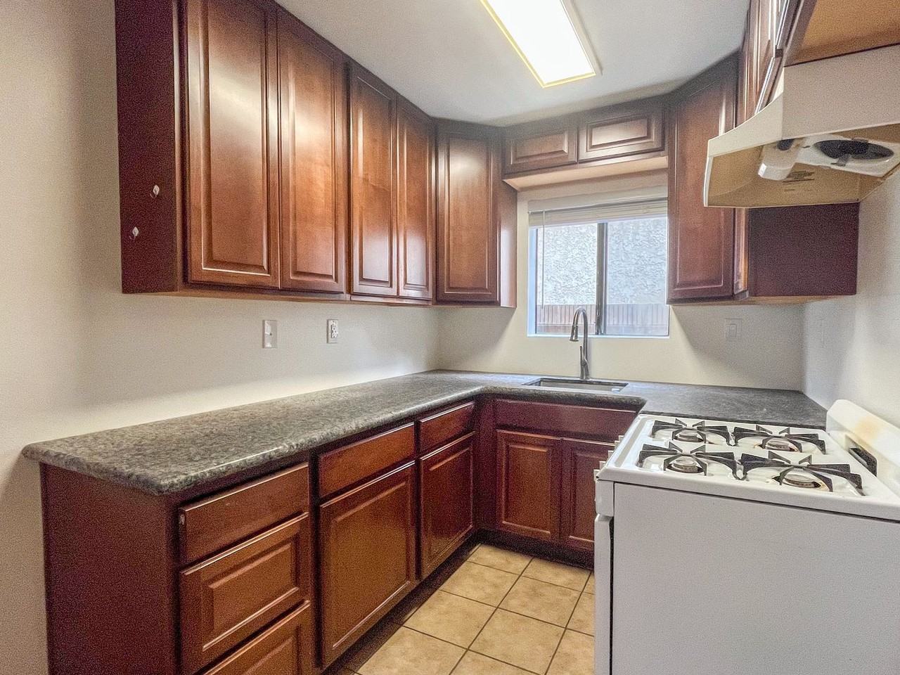 1625 257th St - Photo 2 of 14