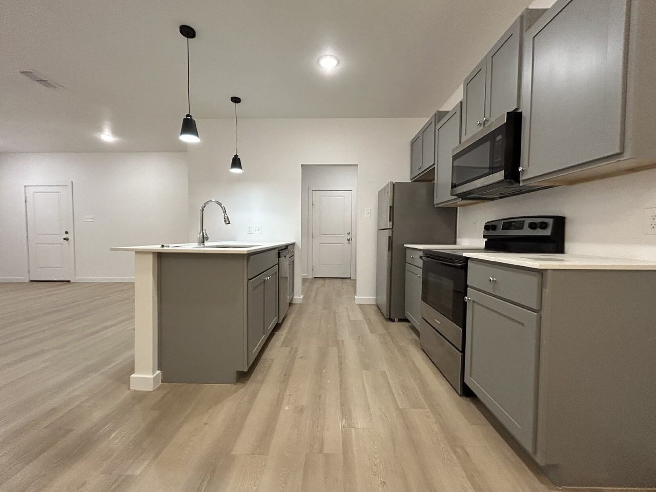 5703 Kemper St #2 - Photo 5 of 20