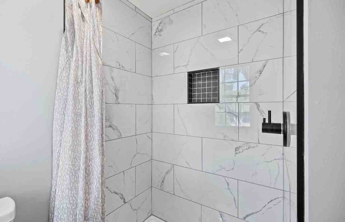 1071 Settlersway Ln - Photo 6 of 11