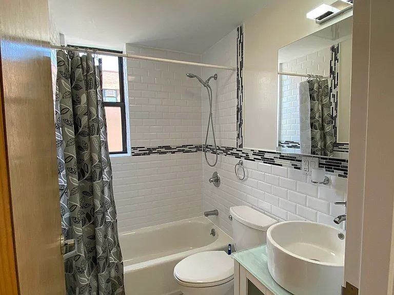 213 Stuyvesant Ave #6D - Photo 6 of 6