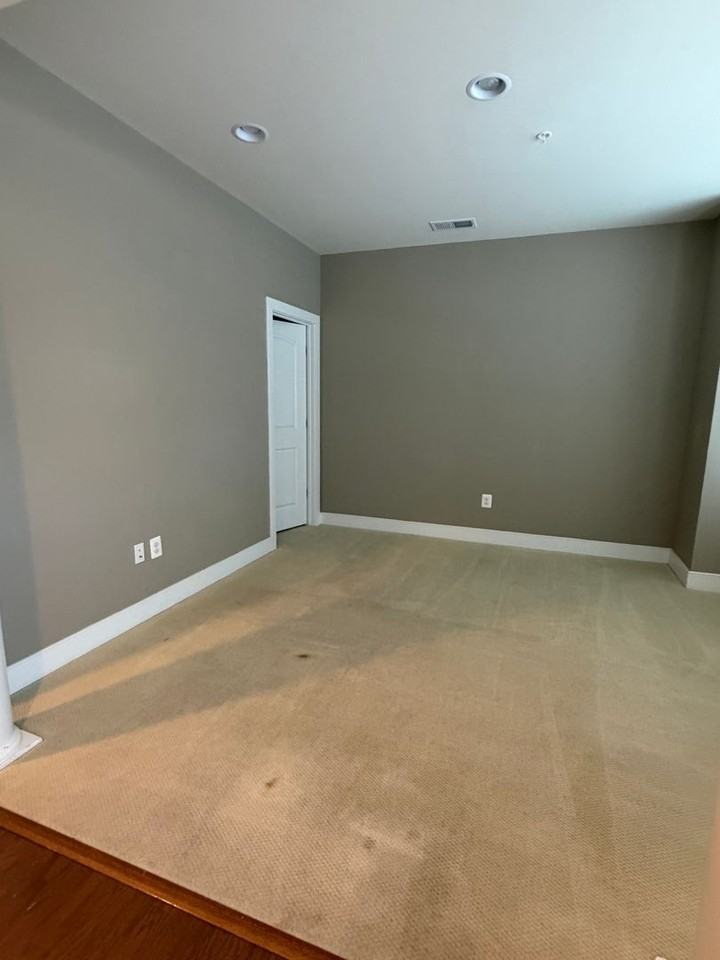 705 Hendrix Ave - Photo 7 of 50