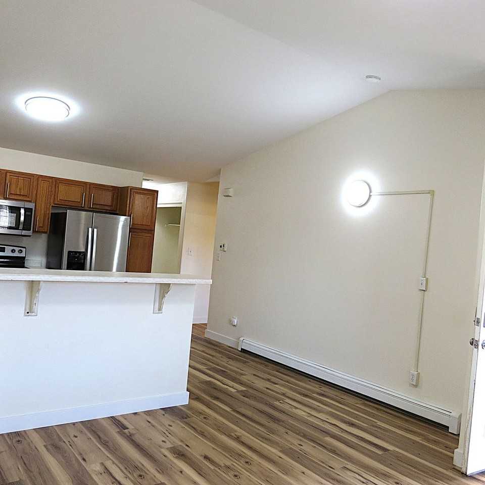 499 Coronado Ct #C - Photo 4 of 25