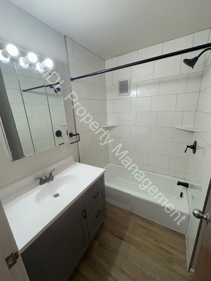 5730 George St - Photo 6 of 12