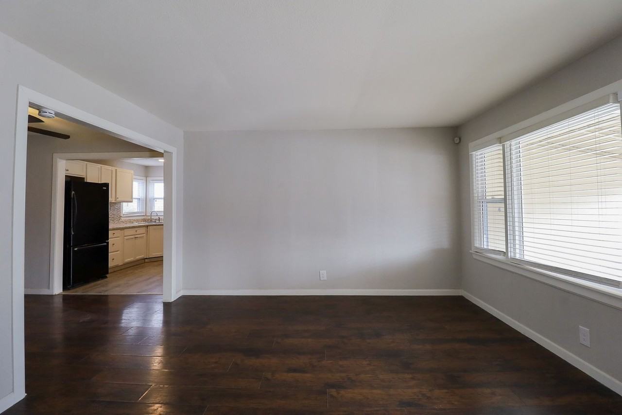 4366 N Garrison Pl - Photo 5 of 28