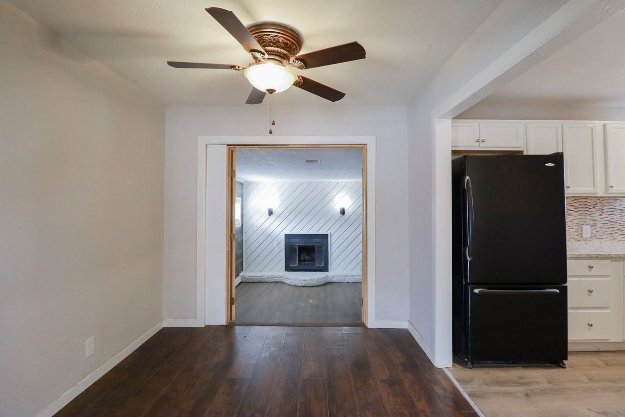 4366 N Garrison Pl - Photo 7 of 28