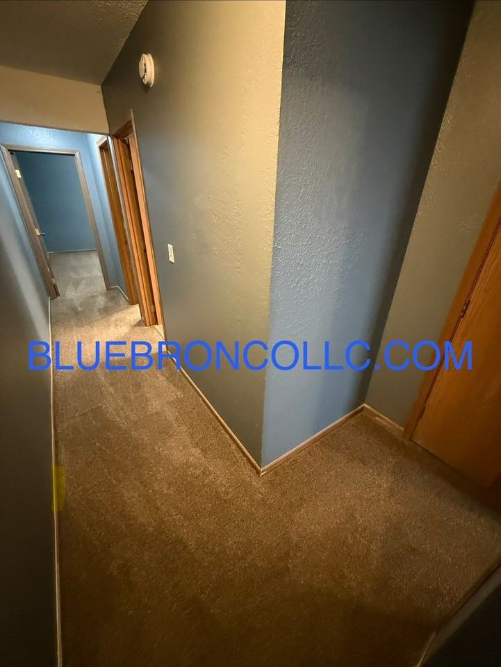 508 Ne Churchill St - Photo 6 of 13