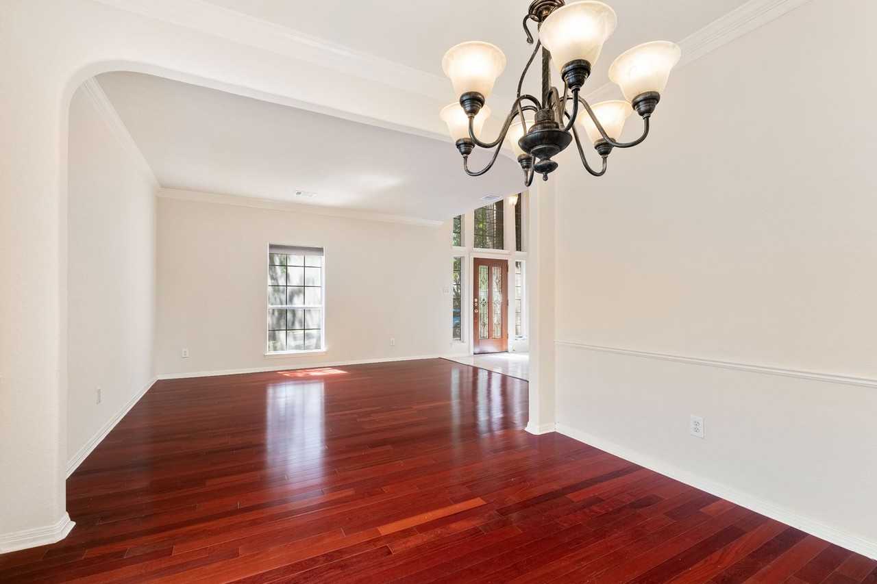 12616 Pony Ln - Photo 5 of 30