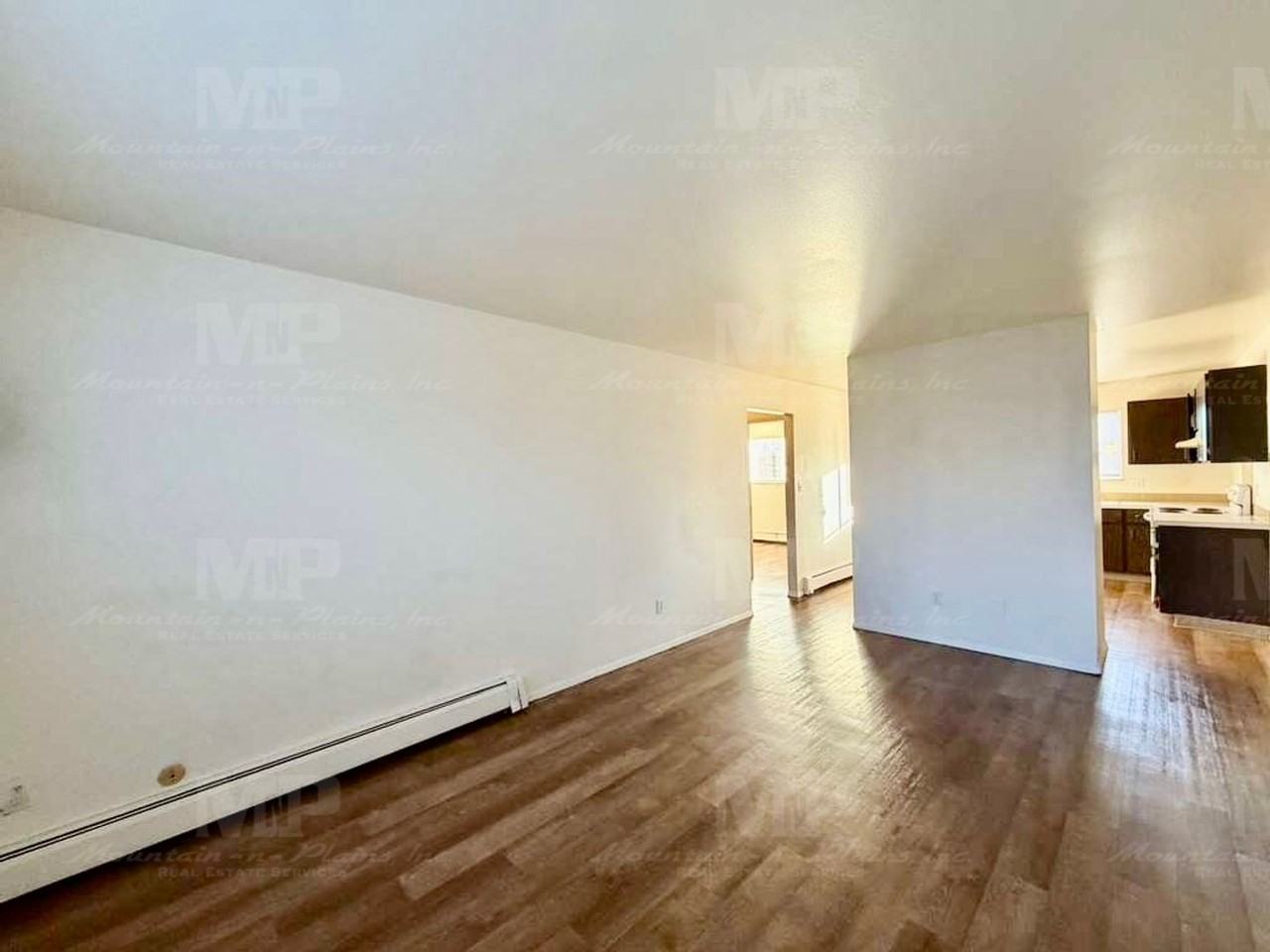 2901 Sumac St #B - Photo 4 of 11