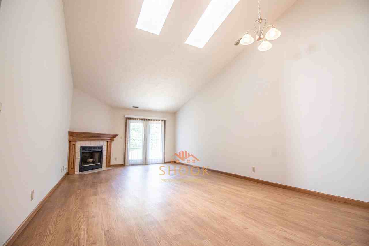 1733 Sandpiper Dr - Photo 2 of 15