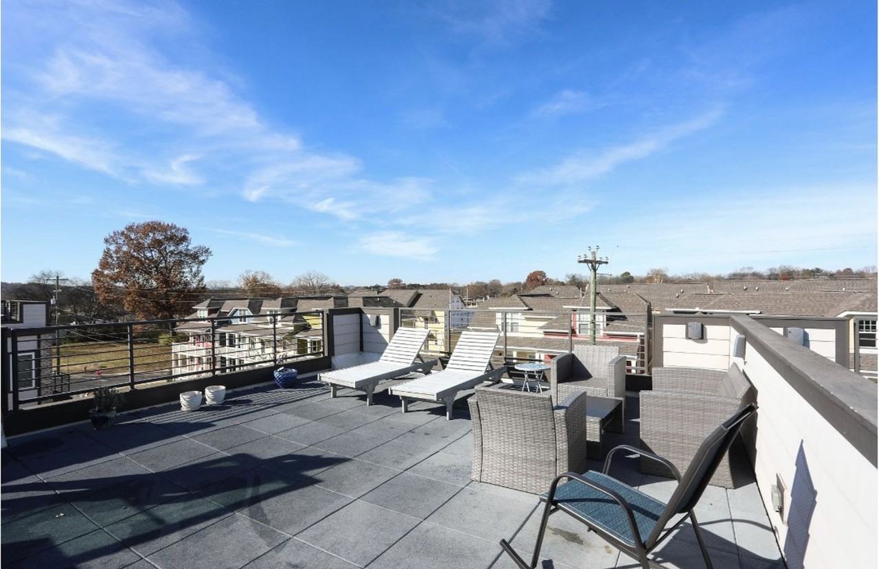 224 22nd St - Photo 2 of 24