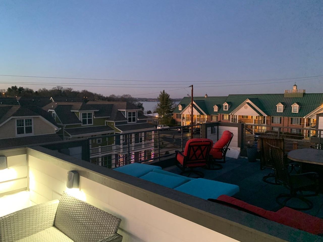 224 22nd St - Photo 4 of 24