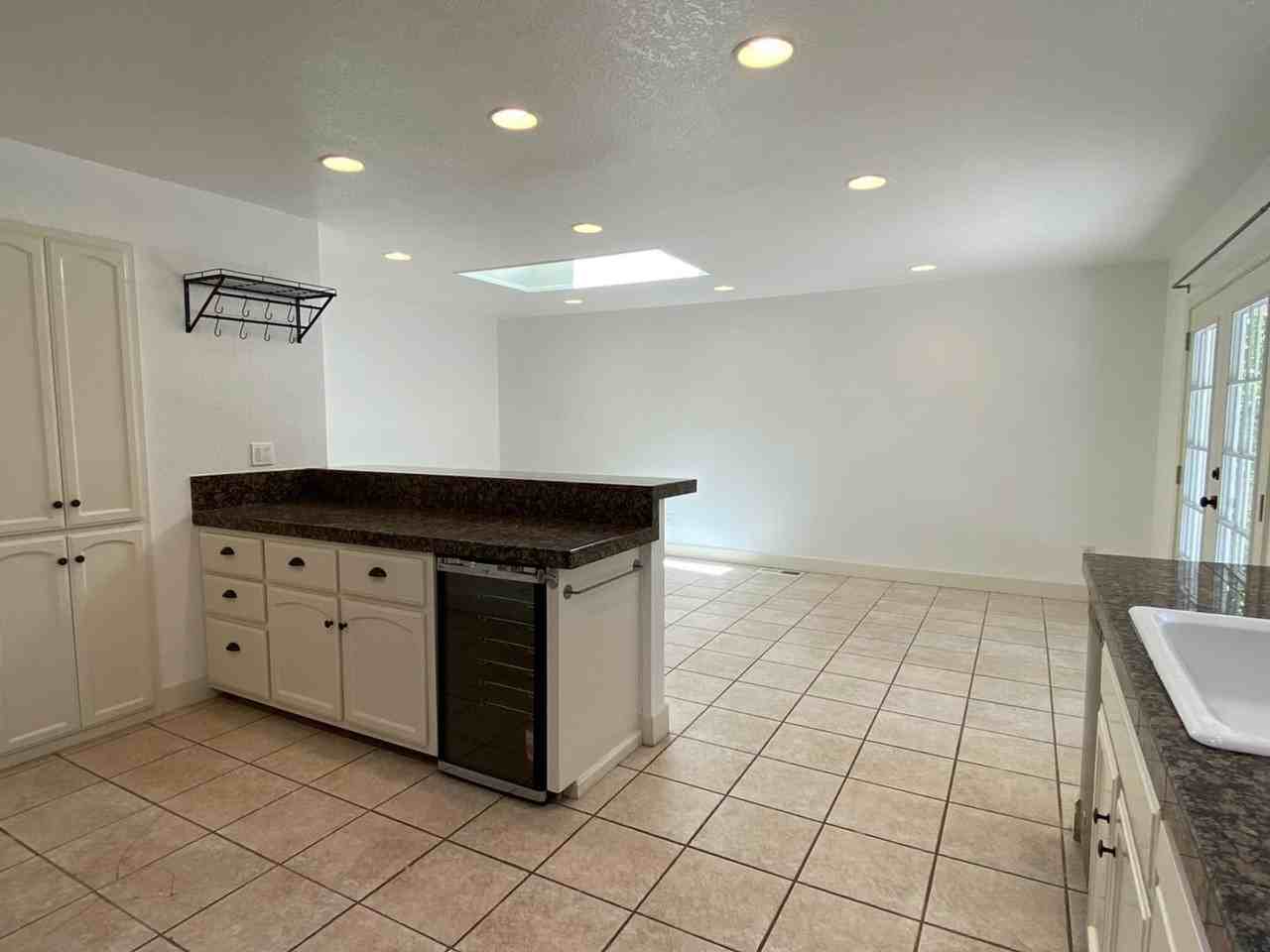 3820 Sherbrook Dr - Photo 7 of 19