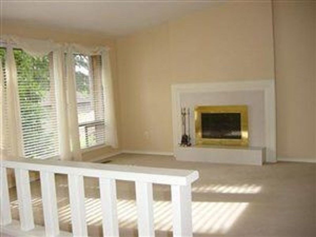 2420 Lisa Ln - Photo 4 of 13