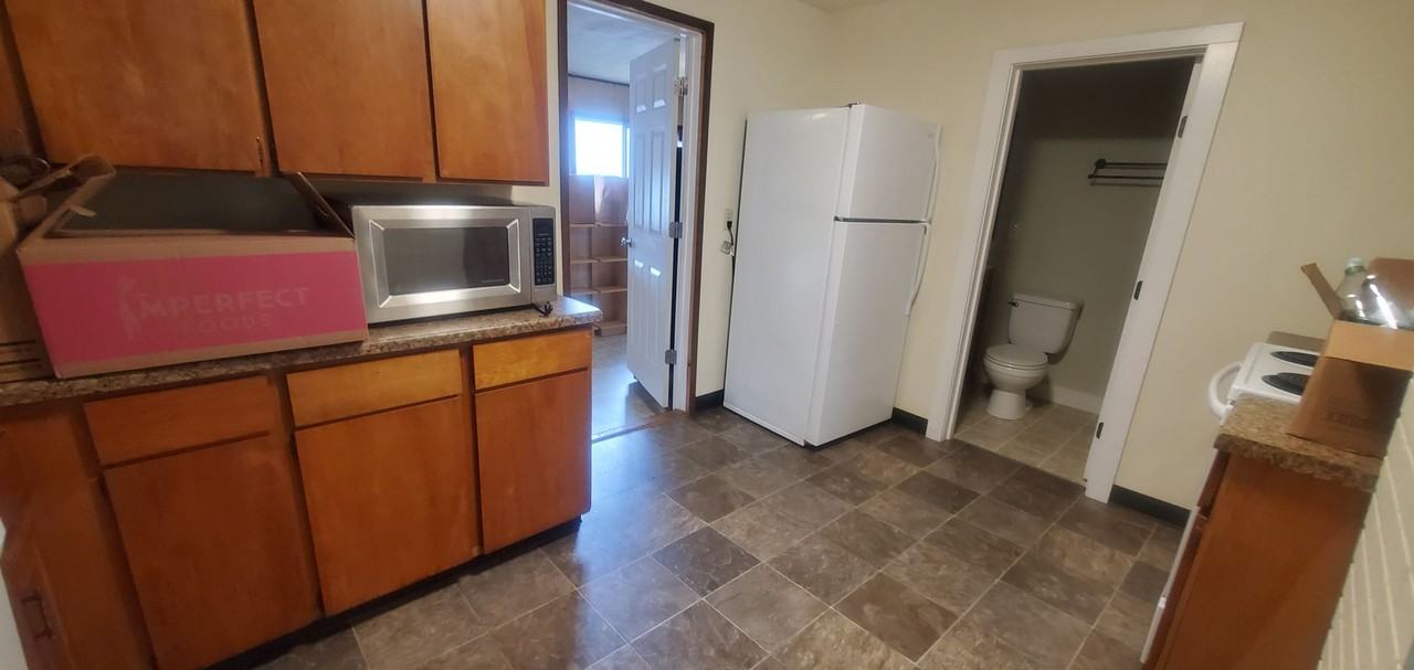 1330 Grant St - Photo 3 of 27