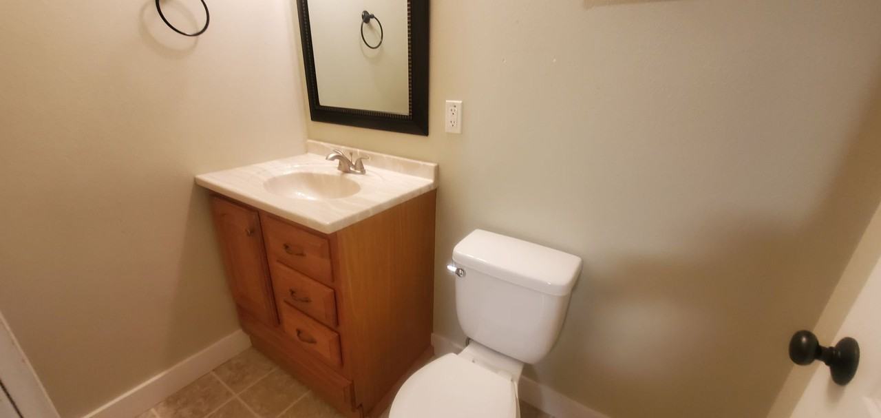 1330 Grant St - Photo 5 of 27