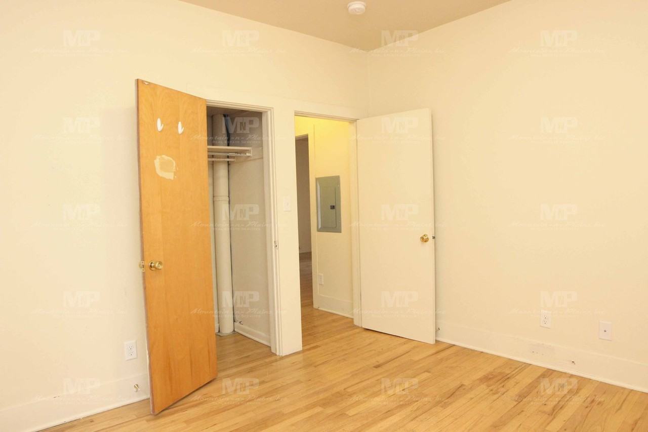 644 S Meldrum St - Photo 5 of 15