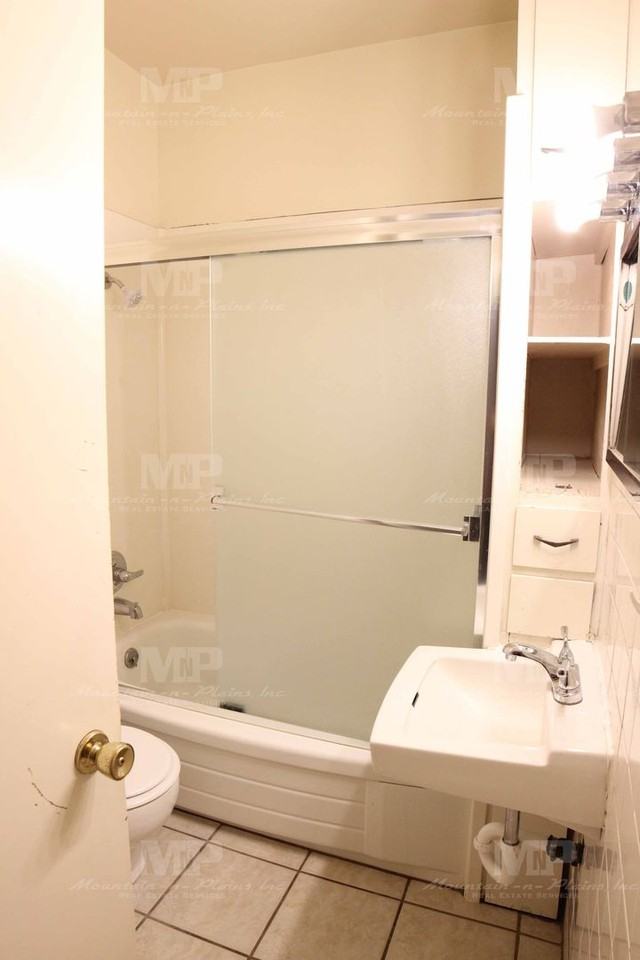 644 S Meldrum St - Photo 6 of 15