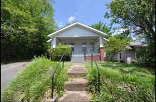 featured image of 208 W 12th St