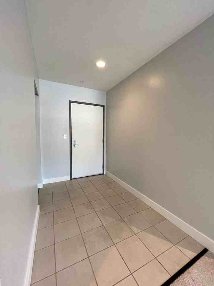 2504 Western Ave - Photo 2 of 18