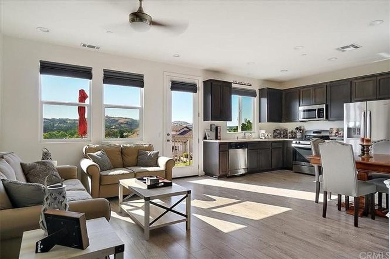 315 Oak Hill Rd - Photo 2 of 13