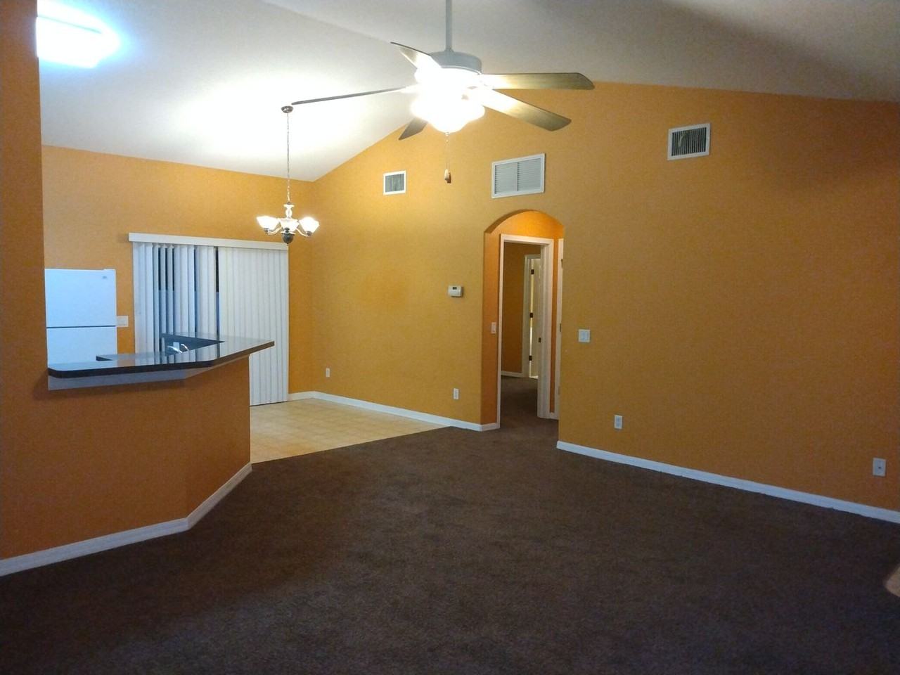 14059 Sullivan St - Photo 4 of 24