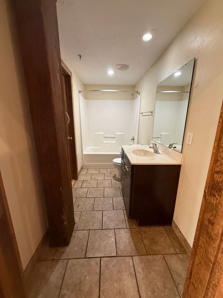 601 601 N National #223 - Photo 6 of 6