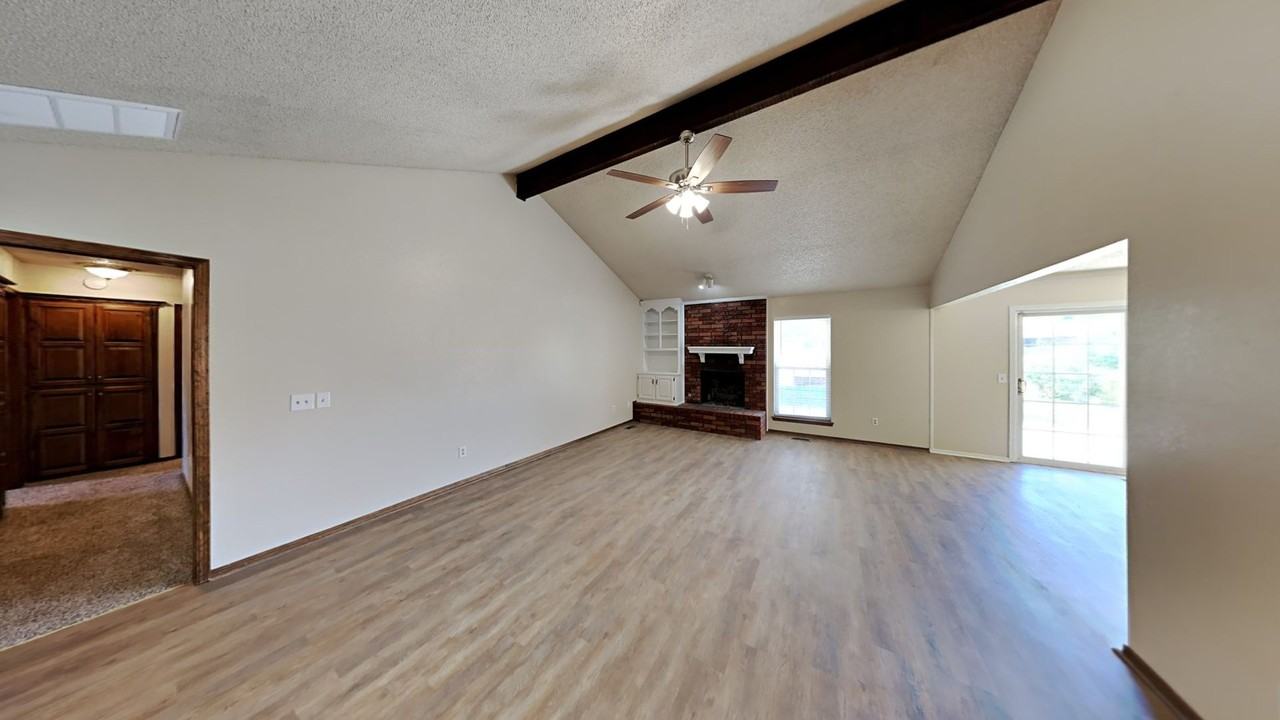 1316 Chimney Hill Rd - Photo 5 of 19