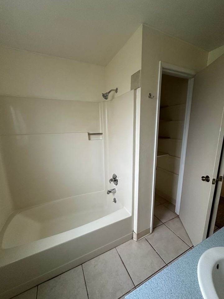 187 Sw Birch Ct - Photo 6 of 10