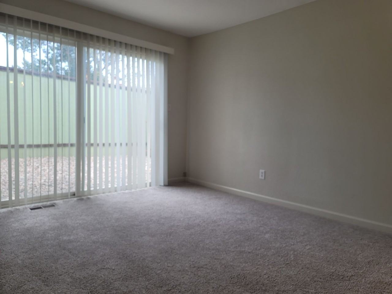 710 San Bruno Pl - Photo 3 of 12