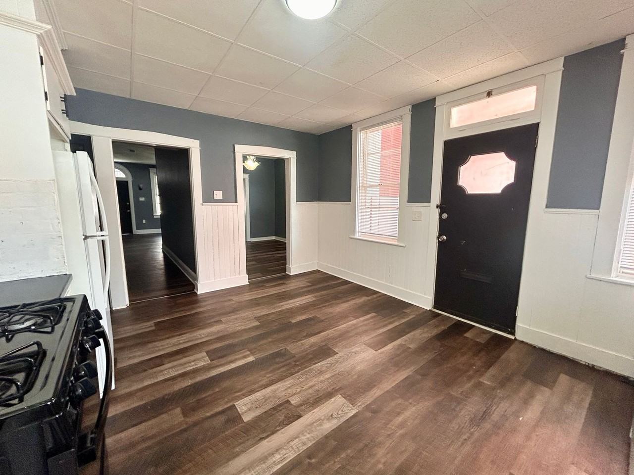 632 Poplar St - Photo 4 of 11