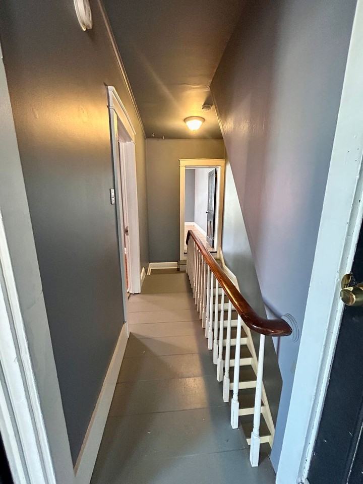 632 Poplar St - Photo 6 of 11