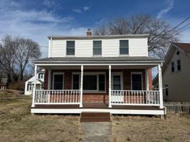 featured image of 18 W Whitlock Ave