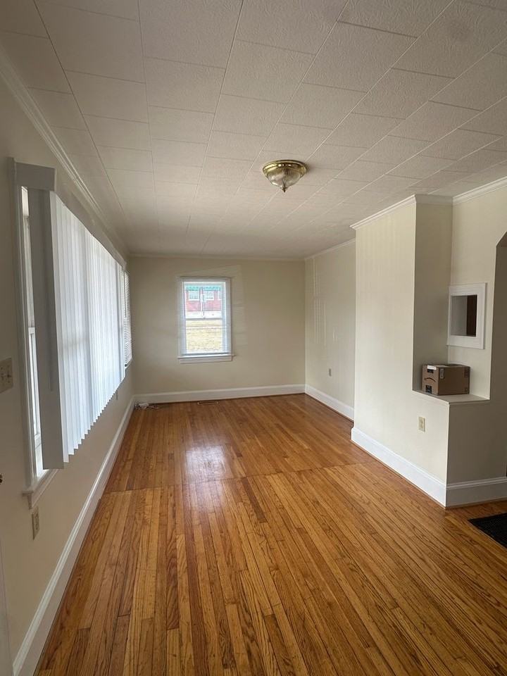 18 W Whitlock Ave - Photo 3 of 19