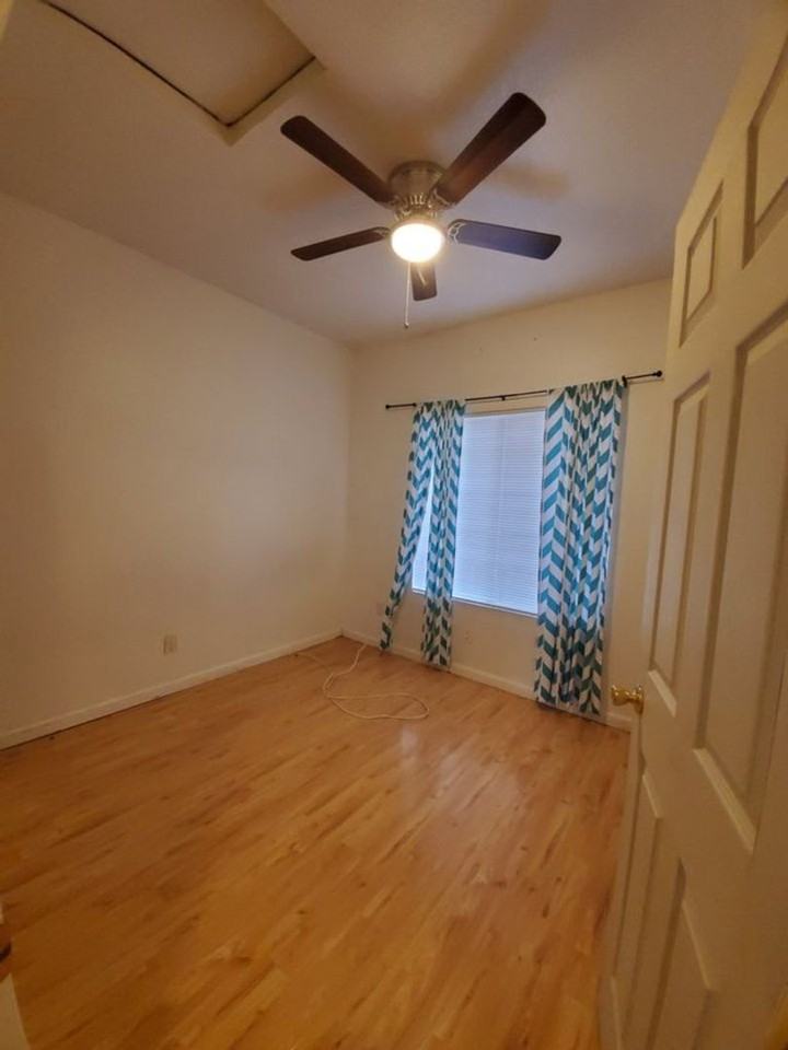 473 Driftwood Ave - Photo 7 of 8