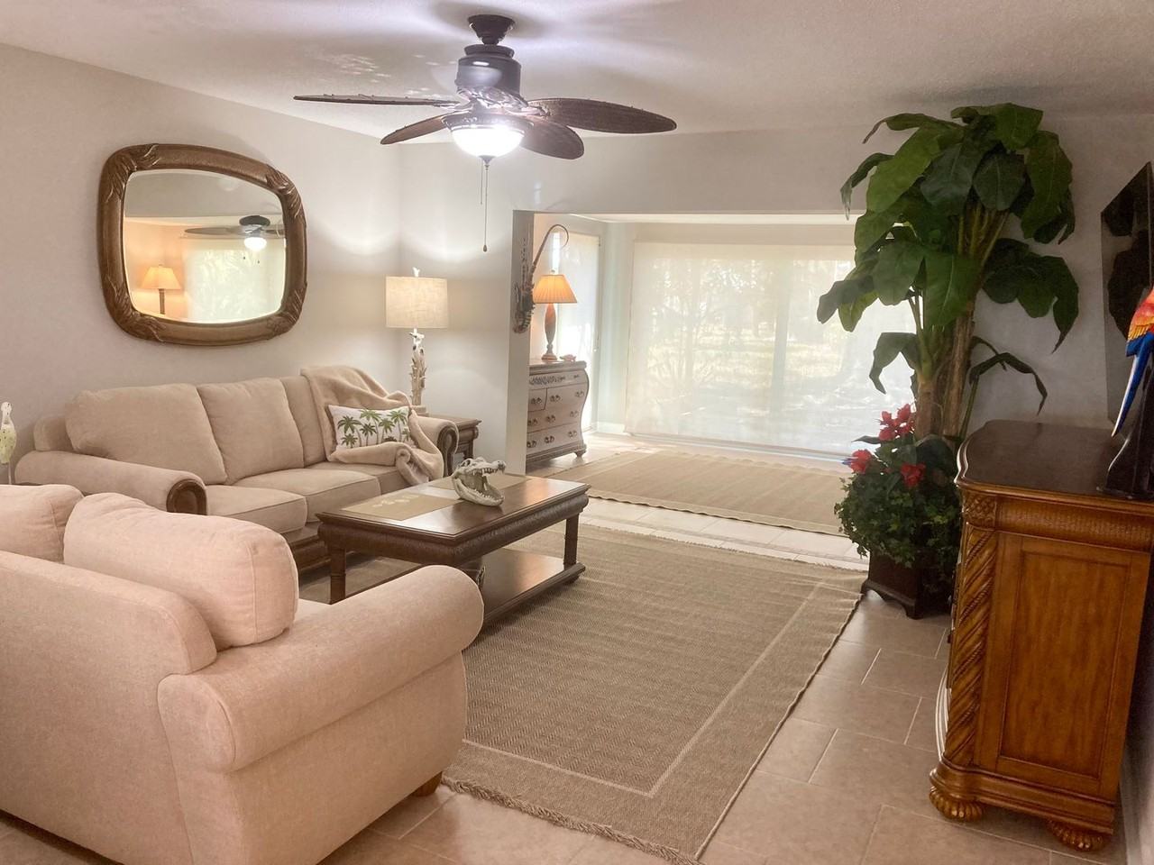 11449 W Bayshore Dr - Photo 2 of 42