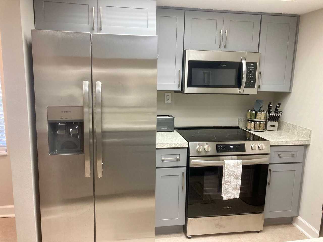 11449 W Bayshore Dr - Photo 4 of 42